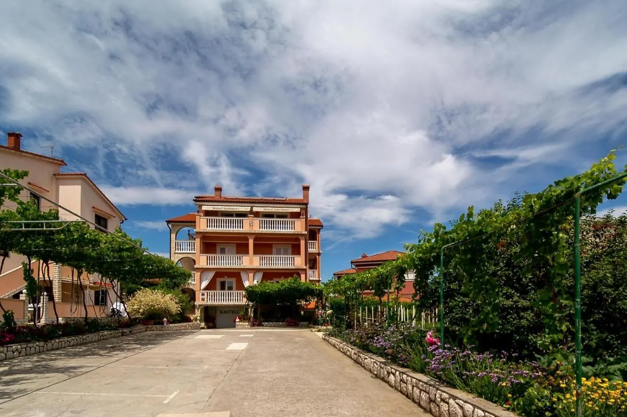 Apartment In Lopar With Balcony, Air Conditioning, Wifi, Washing Machine 0*,